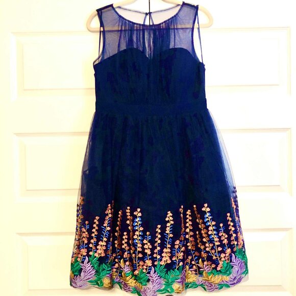 NWT MODCLOTH GEODE Sapphire Tulle Dress Embroidered Floral Appliqué Tea Length L - Picture 2 of 5